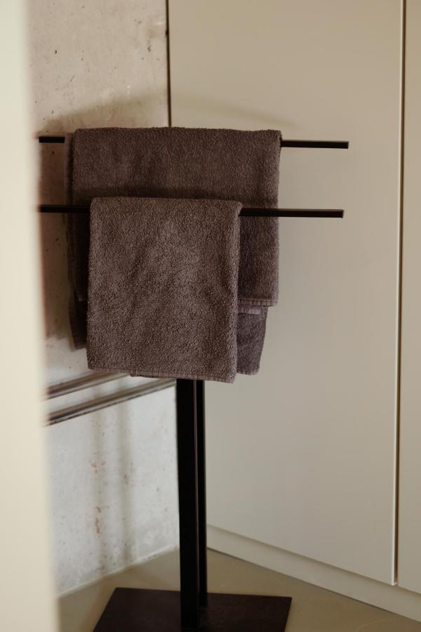 Apartamento Loft-apartment - Bestlage Am Kurpark Mit Terrasse - Kostenloses Parken - Kueche - Netflix - Waschmaschine Wiesbaden